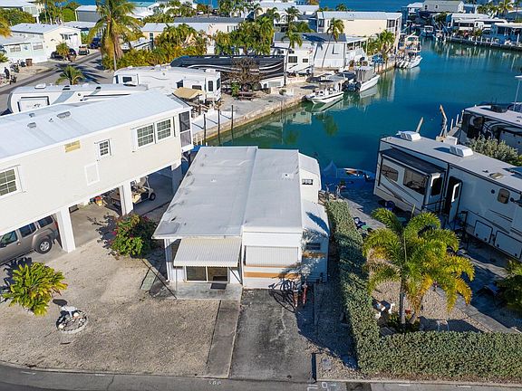 4th image of 701 Spanish Main Dr #566