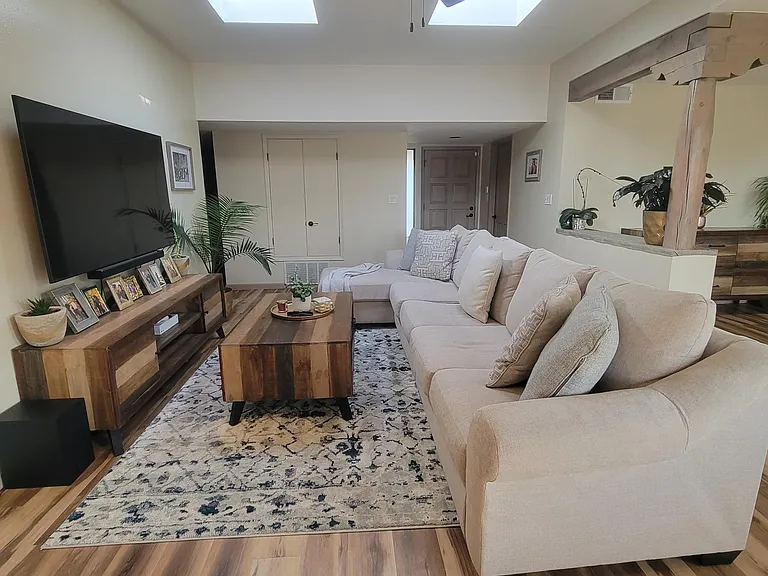 2121 Avenida De Las Alturas — Photo 6