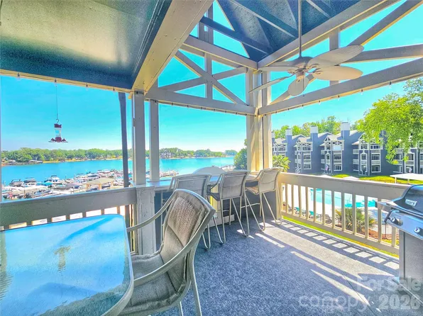 2121 Regatta Ln Unit 303, Denver, NC 28037