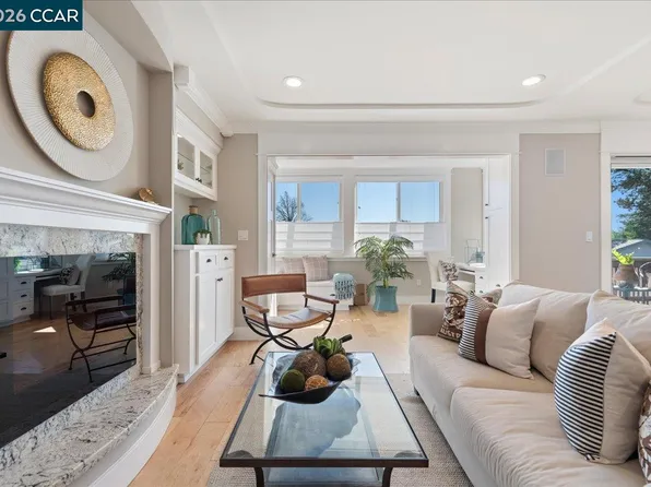 2501 Pine Knoll Dr Unit 8, Walnut Creek, CA 94595