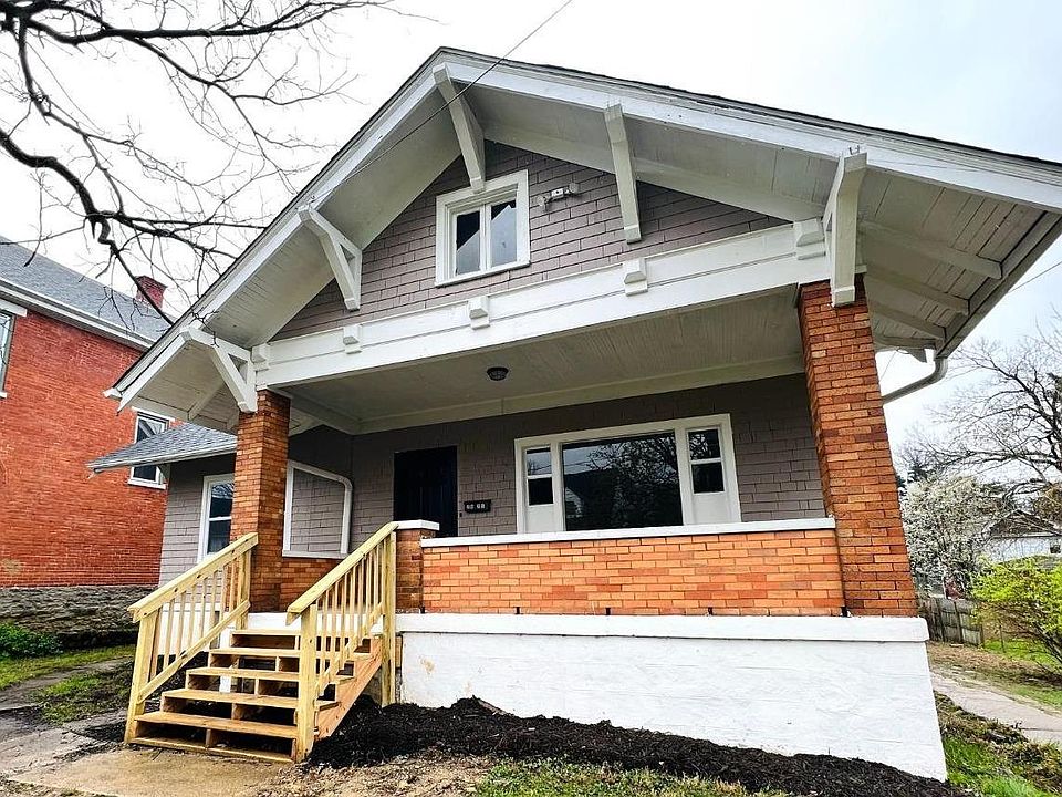 1st image of 2875 Saint Catherine Pl