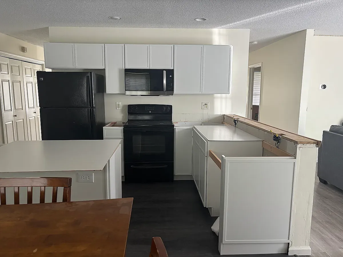 53 Inwood Ave — Photo 2