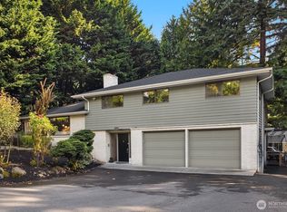 1711 NE 104th St, Seattle, WA