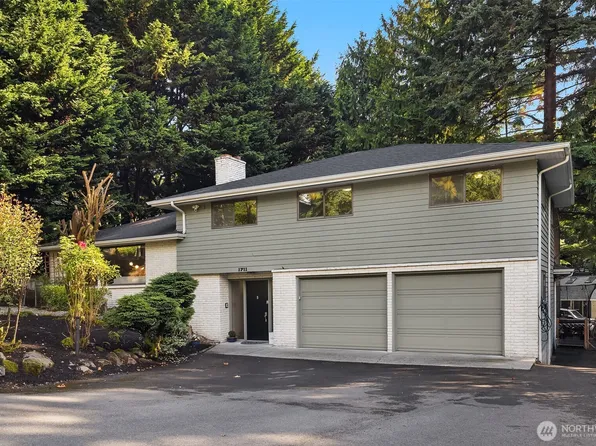 1711 NE 104th Street, Seattle, WA 98125