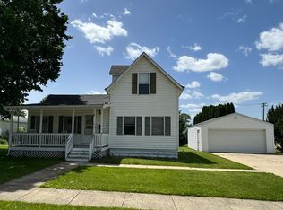 146 N Metcalf Ave, Amboy, IL 61310