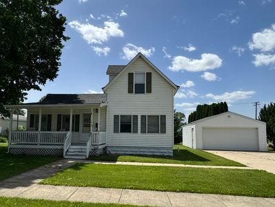 146 N Metcalf Ave, Amboy, IL, 61310
