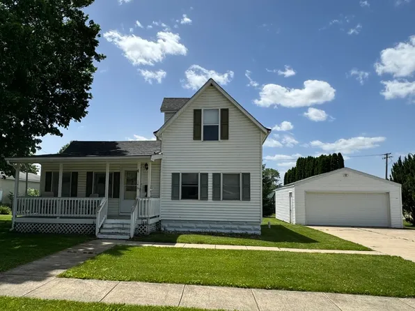 146 N Metcalf Ave, Amboy, IL 61310