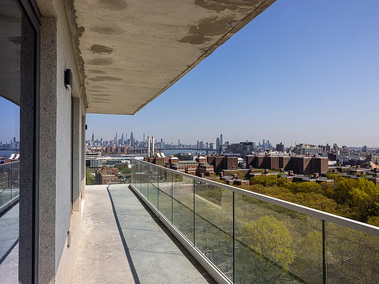 240 Willoughby — Photo 71