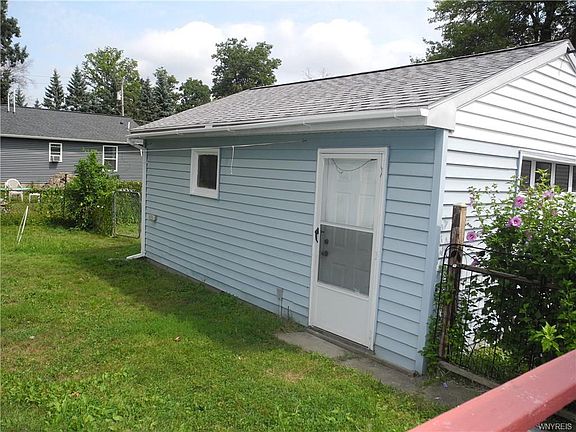 3rd image of 3782 Dartmouth St