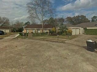 8902 N Kitmore Dr, Houston, TX 77099
