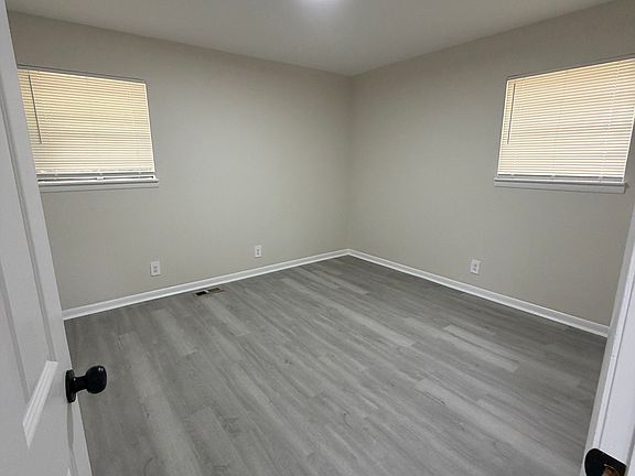 5th image of 3107 Nevel Dr NW