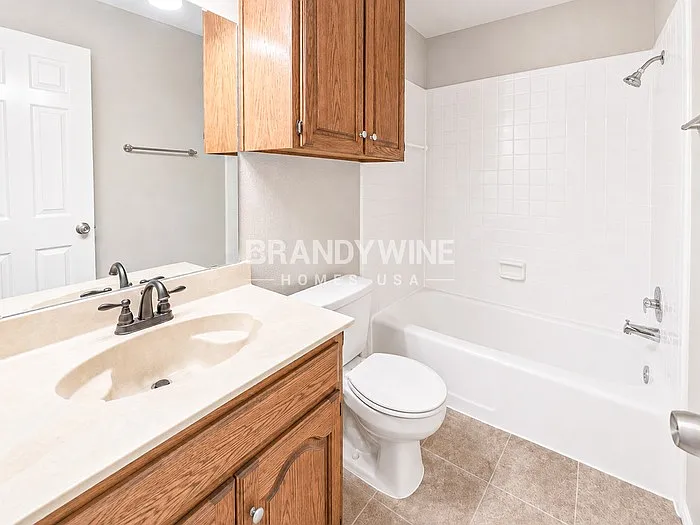 5233 Hill Ridge Dr — Photo 22