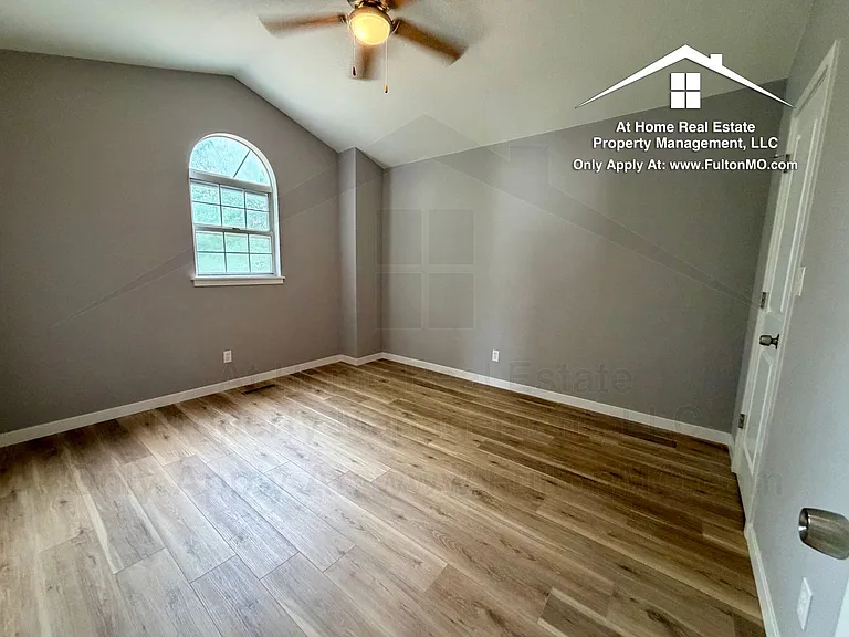 2717 Mayflower Dr — Photo 25
