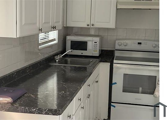 5th image of 3151 NW 14th St