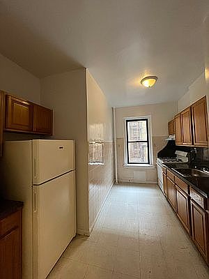 2nd image of 21 Seaman Ave #2A