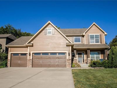 354 SE Wood Ln, Lees Summit, MO, 64063