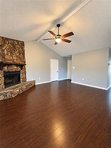 3 bed, 2.0 bath, 1188 sqft, $1,750 — Photo 3