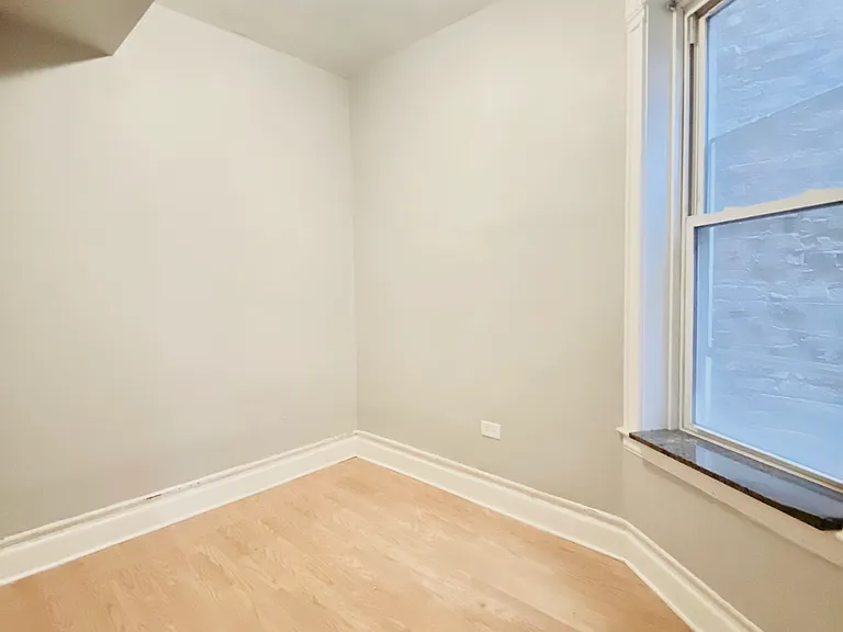 1444 N Talman Ave #2 — Photo 8