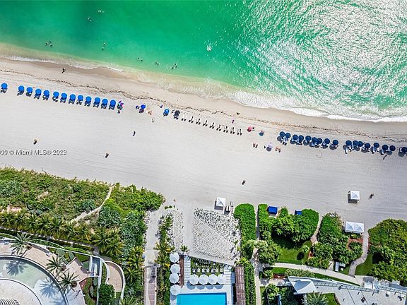3rd image of 17141 Biscayne Blvd #3901