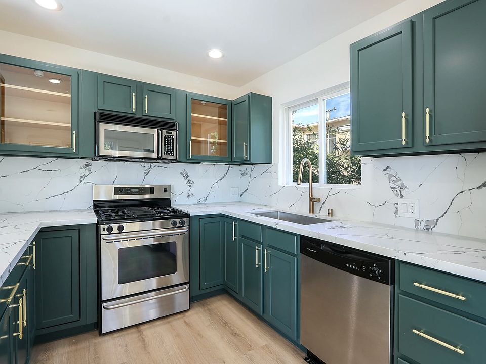 1st image of 943 Westbourne Dr APT 3