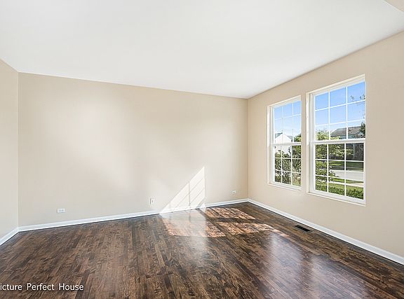 5th image of 13016 S Kensington Dr