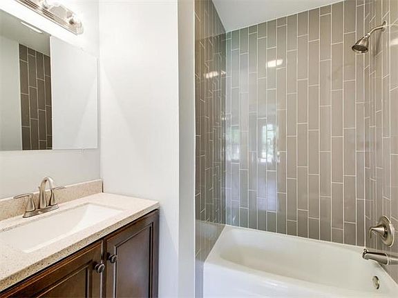 4th image of 9705 Dallum Dr
