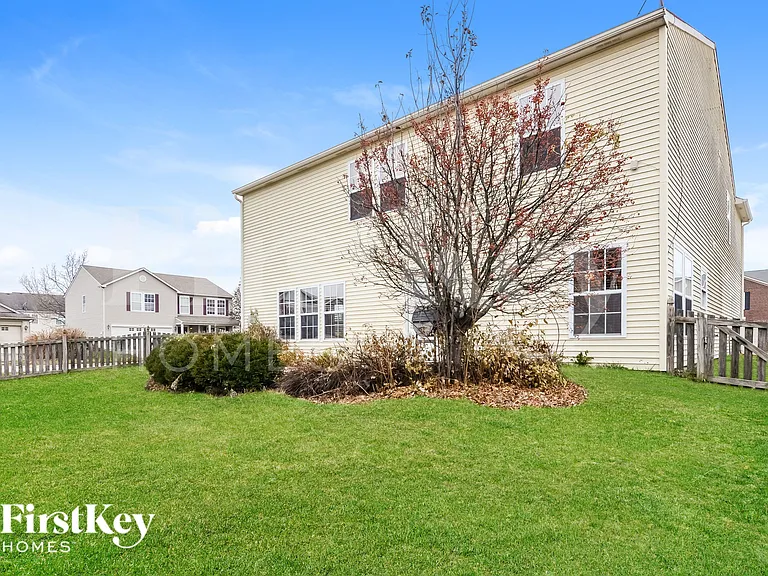 10735 Cyrus Dr — Photo 15