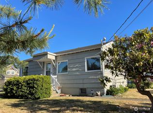 1904 106th St S, Tacoma, WA