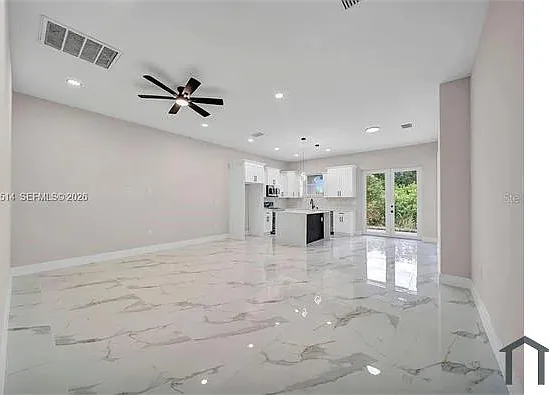 3 bed, 1199 sqft, $2,000 — Photo 4