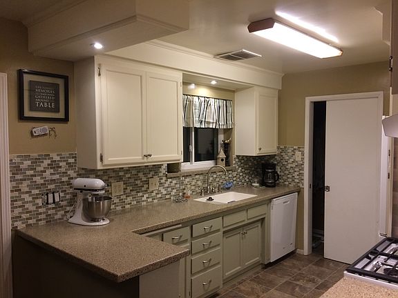 2nd image of 41435 Mayberry Ave