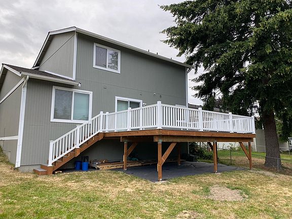 3rd image of 6651 Sonia St