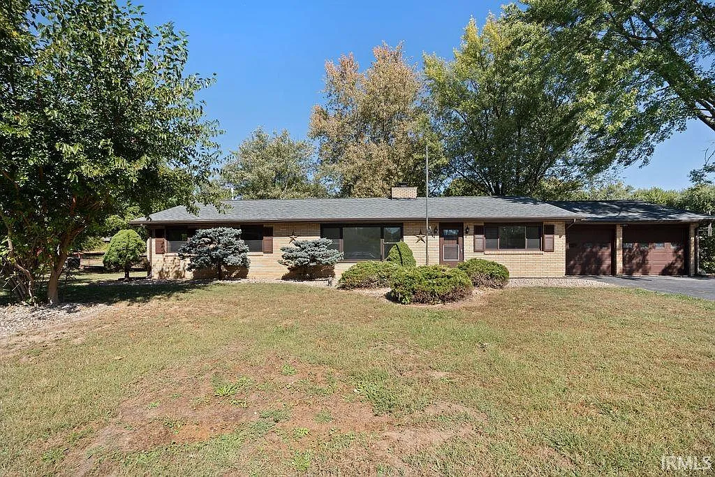 4408 Rosewood Dr photo 1