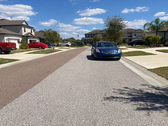 4th image of 11871 Thicket Wood Dr