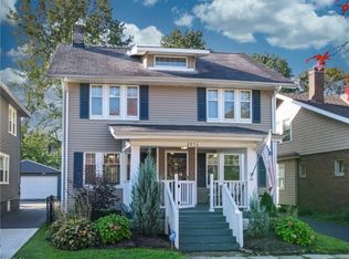 2976 Kensington Rd, Cleveland Heights, OH 44118