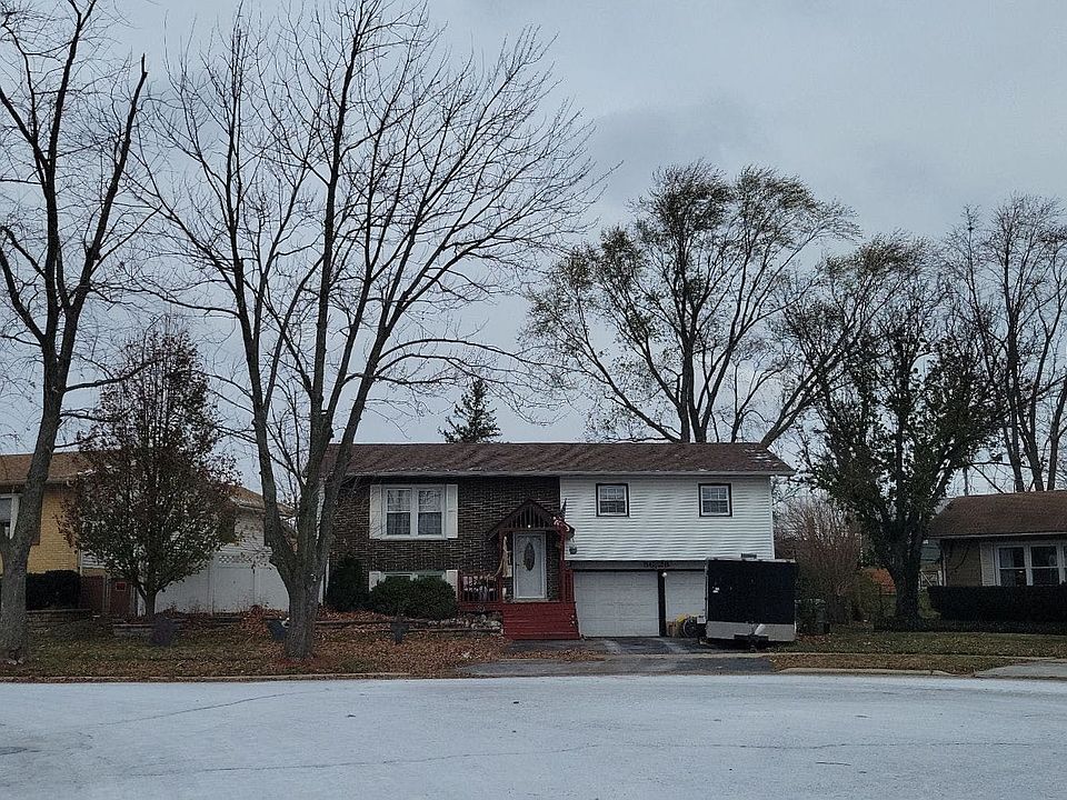 1st image of 5628 Chaucer Dr