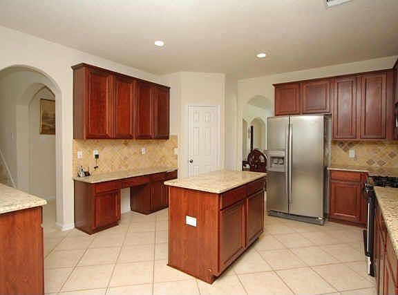 3rd image of 17811 Oak Park Bend Ln