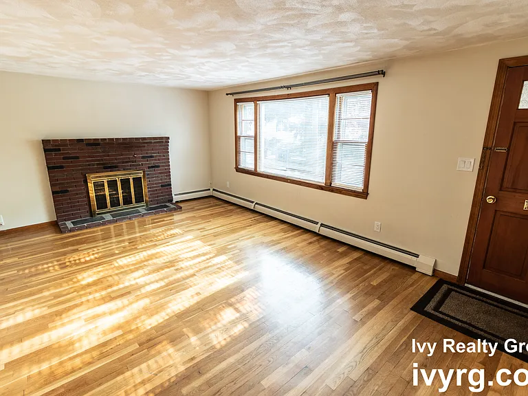 71 Trowbridge St #1 — Photo 7