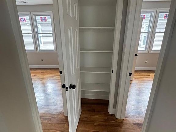 2nd image of 20 Maple Ave APT 1