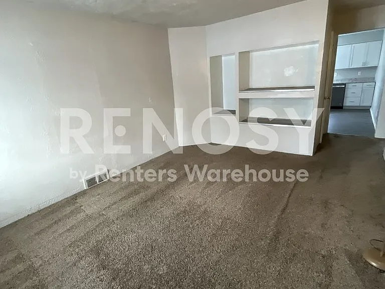 9812 Balboa Dr — Photo 6