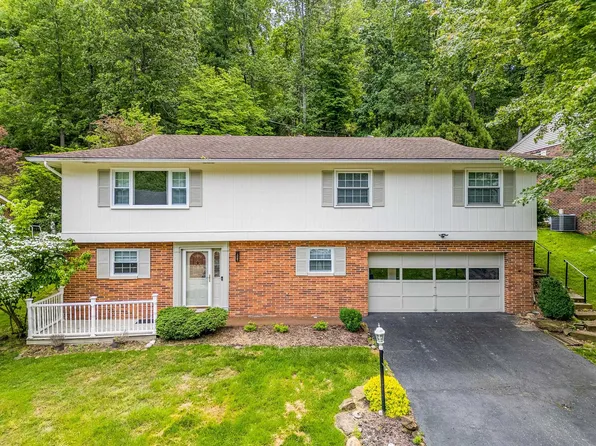 99 Belmont Dr, Huntington, WV 25705