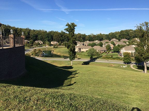 3rd image of 2838 Highland Glen Ct