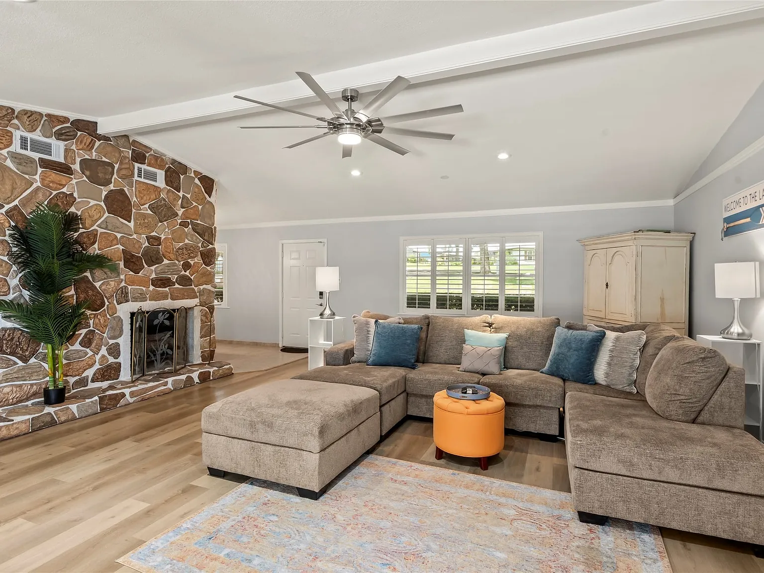 2 bed, 2.0 bath, 1280 sqft, $2,150 — Photo 3