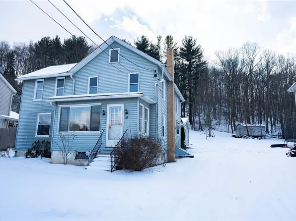 38 Campbell St, Creekside, PA 15732