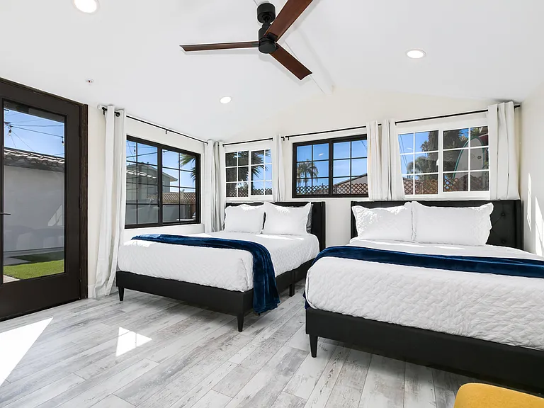 166 Avenida Aragon #B — Photo 9