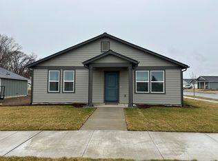 652 NE McCampbell St #106, Madras, OR