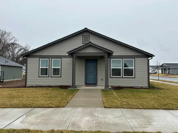 652 NE McCampbell St #106, Madras, OR 97741