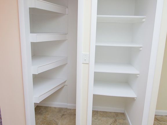 5th image of 834 SE Tierra Ct