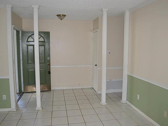 2nd image of 7529 Armand Cir