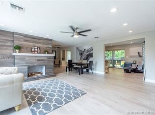 6001 Pine Ter, Plantation, FL 33317