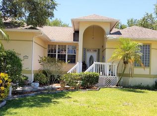 2028 N Pointe Alexis Dr, Tarpon Springs, FL 34689